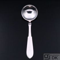 Hans Hansen. Silver Serving Spoon, Round, Medium . No. 1 / Arvesølv nr. 1