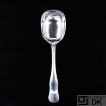 Hans Hansen. Silver Serving Spoon, small No. 19 / Arvesølv nr. 19