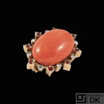 14k Gold Brooch with Coral, Rubies and Diamonds.