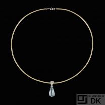 18k Gold & White Gold Necklace with Aquamarine & Diamond Pendant.