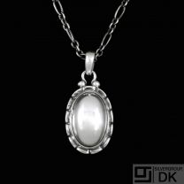 Georg Jensen. Sterling Silver Pendant of the Year 2001 - Heritage