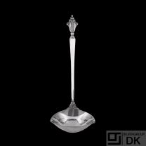 Georg Jensen. Sterling Silver Gravy Ladle 153 - Acanthus / Dronning.