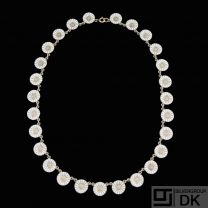 A. Michelsen. Gilded Silver Daisy Necklace with White Enamel. 11mm.