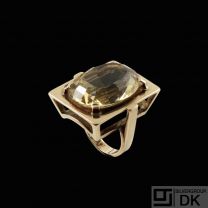 A. Ring - Copenhagen. 14k Gold Ring with Citrine.