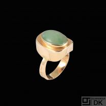 Bent Knudsen - Denmark. 14k Gold Ring with Jade #20 - 1960s