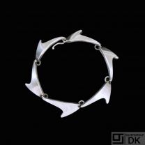 Bent Knudsen - Denmark. Modern Sterling Silver Bracelet.
