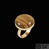 Bræmer-Jensen - Denmark. 14k Gold Ring with Tiger's Eye - 1960s.
