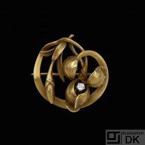 Danish 14k Gold Brooch / Pendant with Diamond 0.10ct.