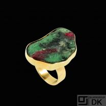 Danish 14k Gold Ring with Ruby Zoisite. 1960s