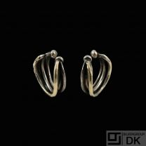 Anette Kræn Jensen. Sterling Silver Earrings. Oxidized and Fire-gilded.