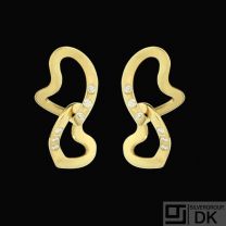 Georg Jensen. 18k Gold Earrings with Diamonds - Interlocking Hearts