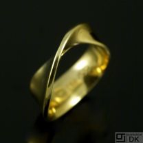 Georg Jensen 18k Gold Ring #900 - MOEBIUS - Vivianna Torun