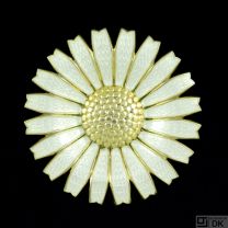 A. Michelsen. Gilded Sterling Silver Daisy Brooch with White Enamel. 43mm