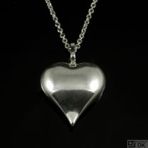 Kurt Nielsen. Sterling Silver Heart Pendant - Medium - KNDK3