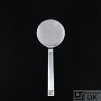 Evald Nielsen. No. 33. Silver Canapé Server 16,4 cm.