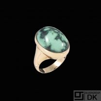F. Hingelberg - Denmark. 14k Gold Ring with Turquoise.
