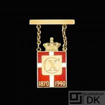 Georg Jensen. 14k Gold WWII Danish King Pin Badge 1940 - Arno Malinowski.