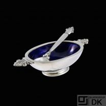 Georg Jensen. Large Sterling Silver Salt Cellar #658 and Spoon 104 - Acanthus / Dronning.