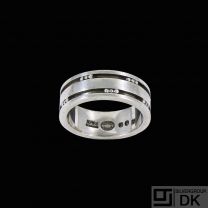 Georg Jensen. Sterling Silver 'Groove' Ring #60D - Henry Pilstrup - size 51mm.