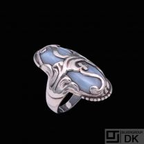 Georg Jensen. Sterling Silver Ring #18 with Chalcedony - Moonlight Blossom.