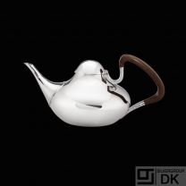 Georg Jensen. Sterling Silver Tea Pot #1017 - Henning Koppel.