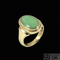 Knud Hejl - Denmark. 14k Gold Ring with Jade.