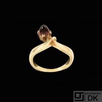 Knud V. Andersen. 14k Gold Ring with Amethyst.
