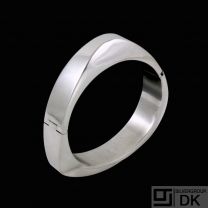MOLTKE Jewelry - Denmark. Sterling Silver Hindged Bangle.