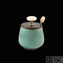 Nylund & Krebs - F. Hingelberg. Stoneware Jar with Lid and Spoon.
