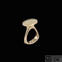 Ole Lynggaard - Denmark. 14k Gold Ring.