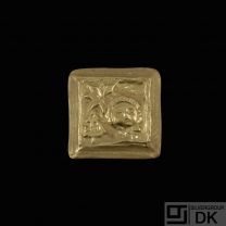 Royal Copenhagen / A. Michelsen. Gold Plated Porcelain and Sterling Silver Brooch / Pendant #4834.