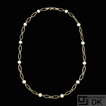 TSD - Denmark. 14k Gold Necklace with Pearls.