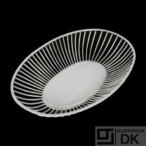 Svend Weihrauch - F. Hingelberg. Oval Sterling Silver Wire Bowl.