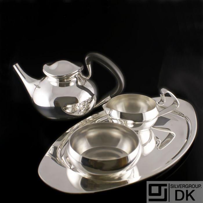 Tea pot 1051 I Georg Jensen