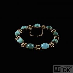 F. Hingelberg. 14k Gold Bracelet with Cabochon Turquoise.