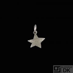 Toftegaard - Denmark. 14k White Gold Star Pendant.